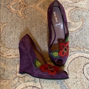 Miu miu purple suede flower wedge